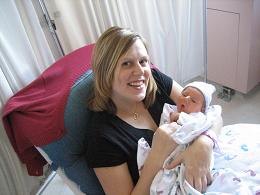 zoe-and-mommy-in-hospital.JPG