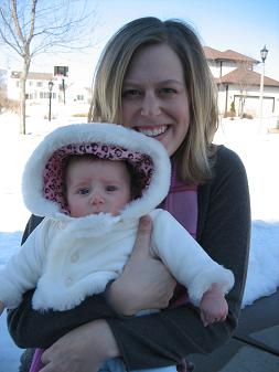 zoe-and-mommy-in-snow.JPG