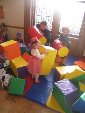 playing-around-on-purim.JPG