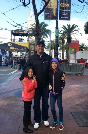 girls and Daddy at Super Bowl City