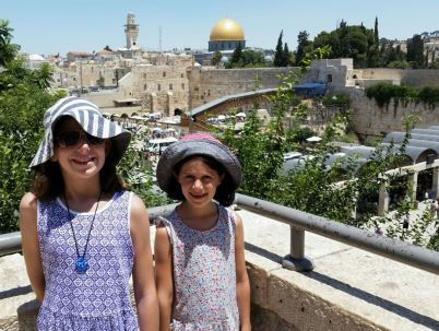 girls in Old City