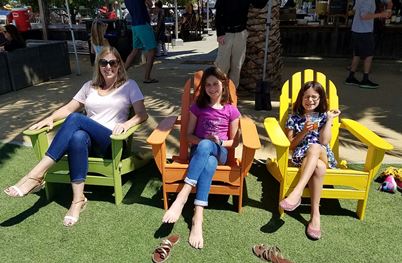 girls and Mommy at Terrapin Crossroads