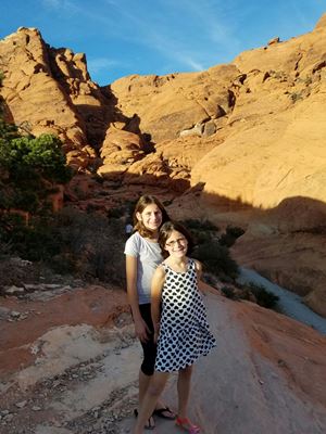 girls-at-red-rock-canyon